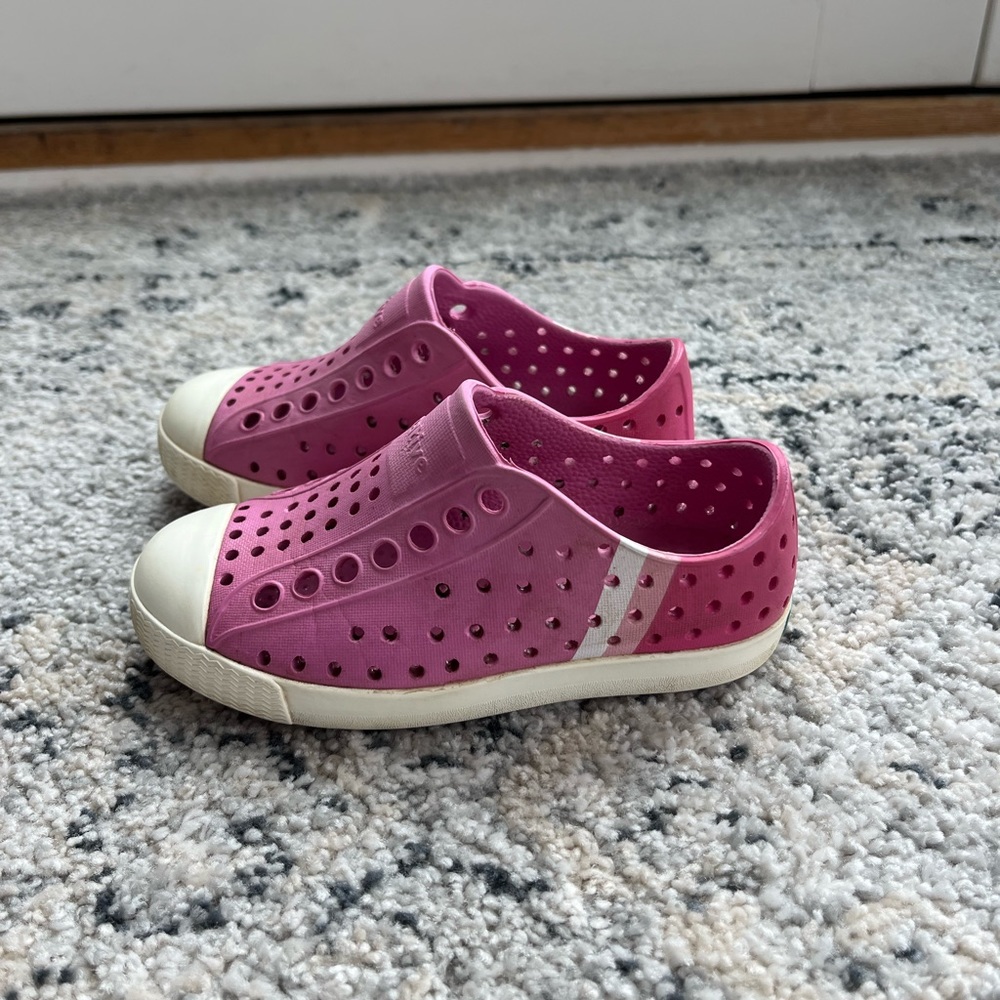 Natives - size 8